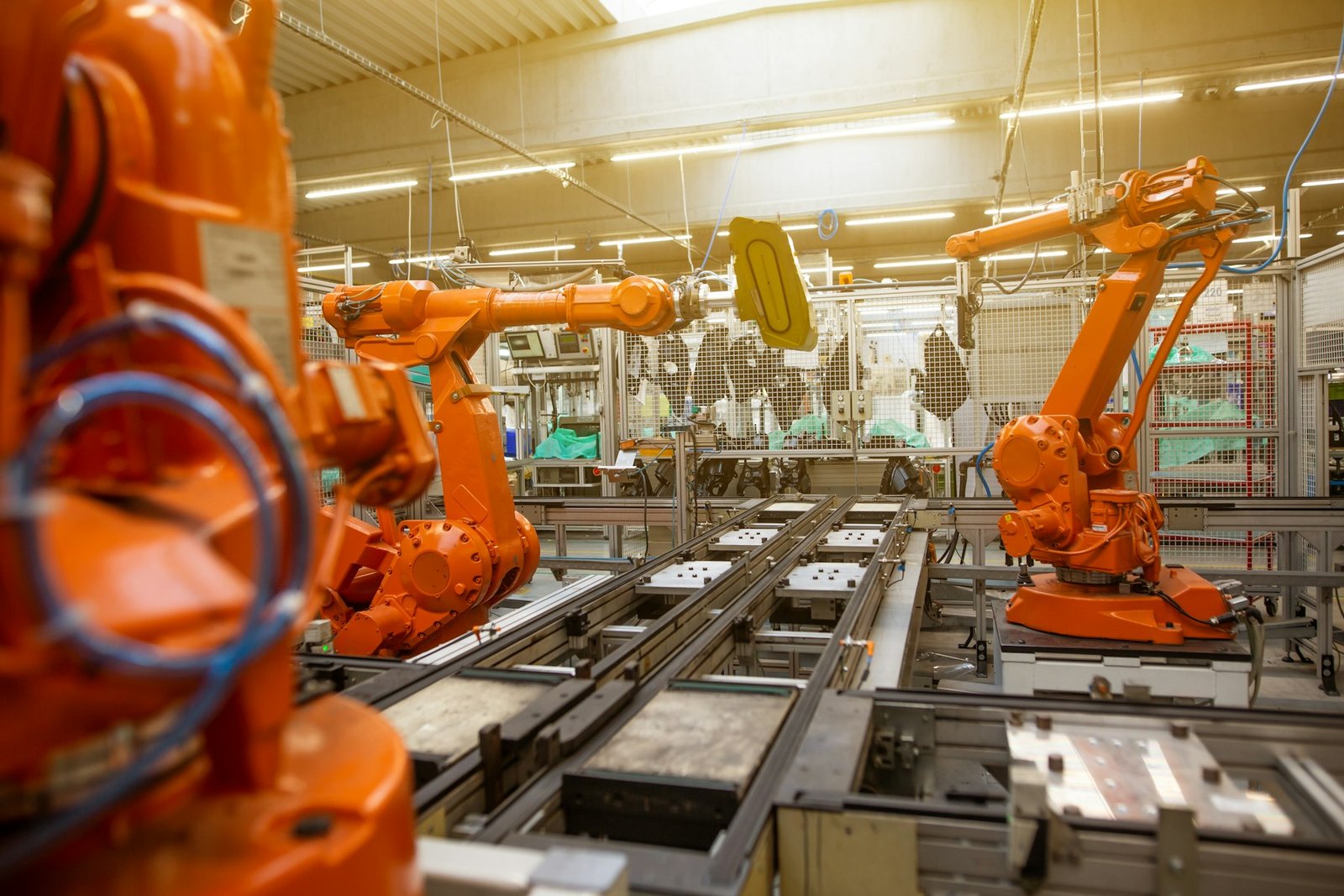 Robotik sistemler ve üretim hattı ekipmanları
